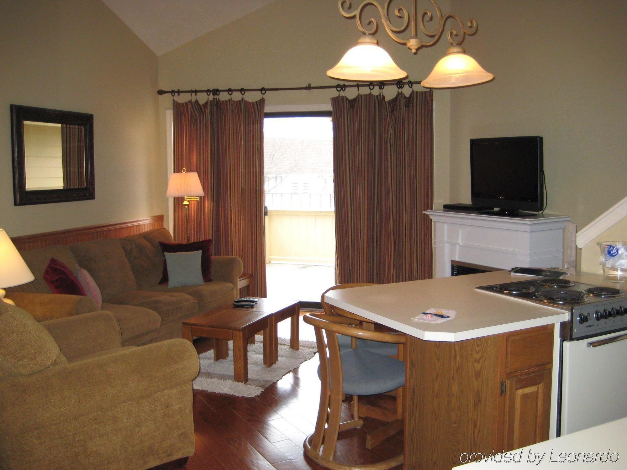 Pointes North Inn Charlevoix Habitación foto