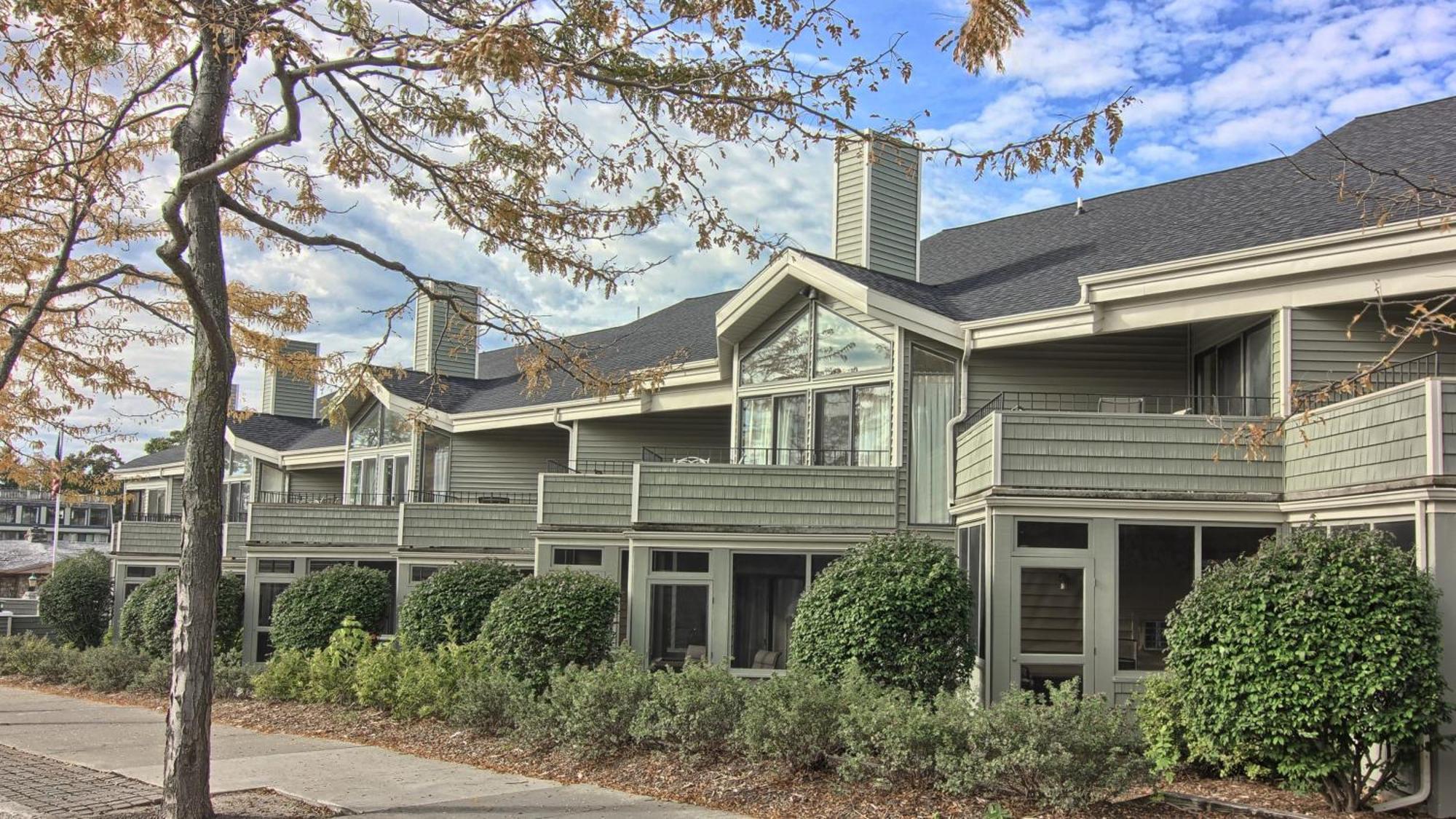 Pointes North Inn Charlevoix Exterior foto